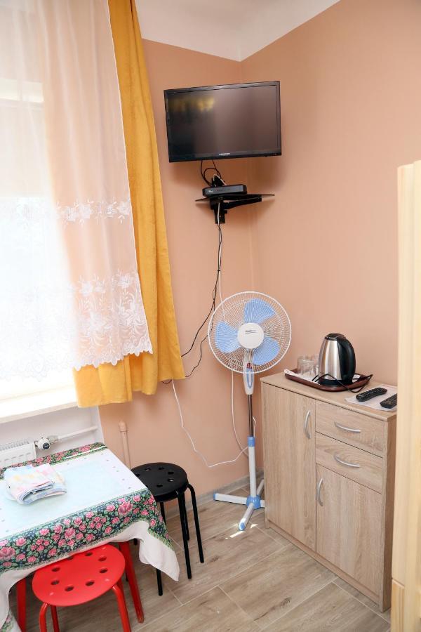 Tanie Noclegi Mieszkanka Zyrardow Extérieur photo