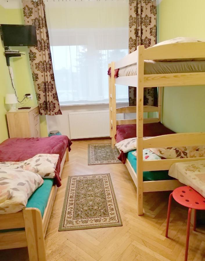 Tanie Noclegi Mieszkanka Zyrardow Extérieur photo
