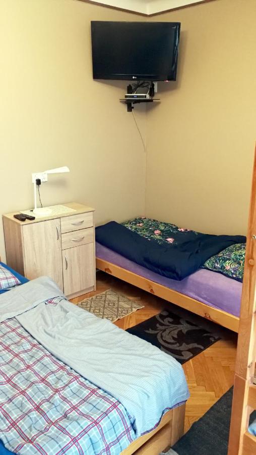 Tanie Noclegi Mieszkanka Zyrardow Extérieur photo