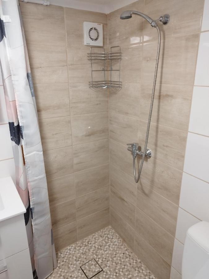 Tanie Noclegi Mieszkanka Zyrardow Extérieur photo